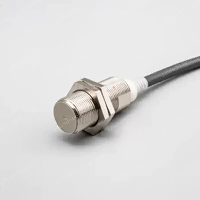 M18 Shield Inductive proximity switch E2E-X5F1-Z 2M